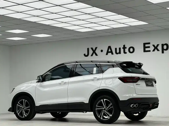 Geely Binyue — Фото автомобиля 11
