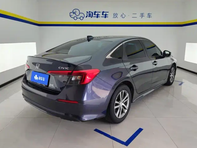 Honda Civic — Фото автомобиля 3
