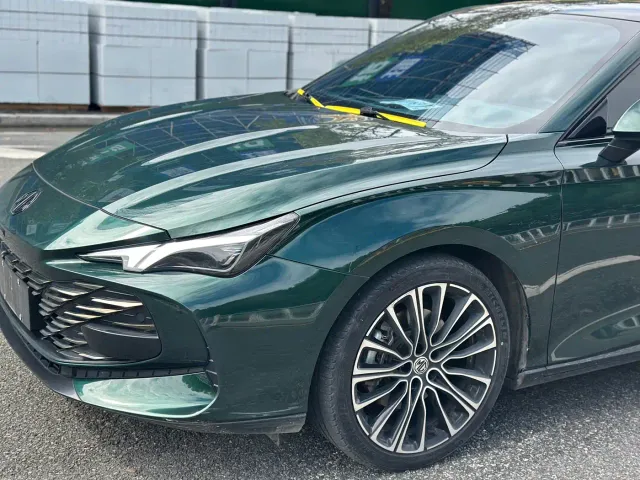 MG 7 — Фото автомобиля 16