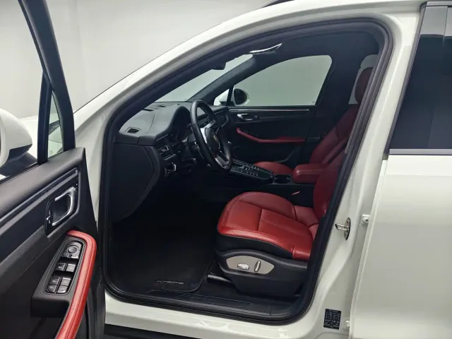 Porsche Macan — Фото автомобиля 17