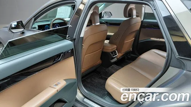Hyundai Grandeur GN7 — Фото автомобиля 18