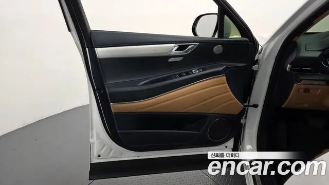 Genesis GV80 — Фото автомобиля 13