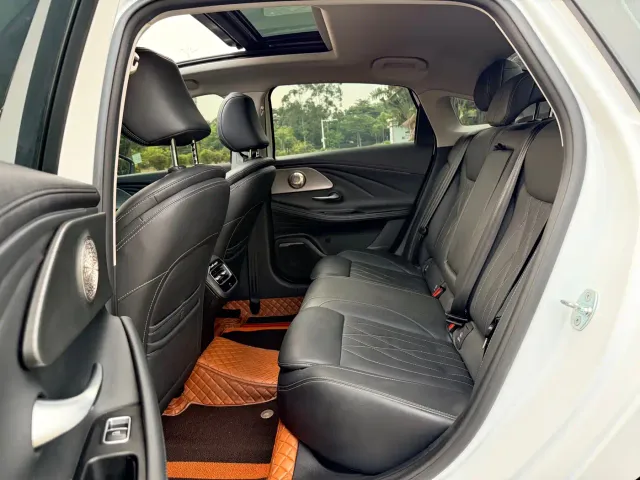 Chery Arrizo 8 — Фото автомобиля 5