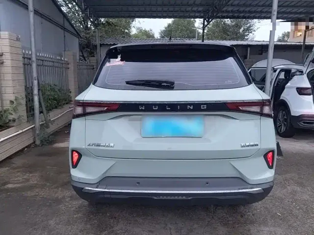 Wuling Asta — Фото автомобиля 5