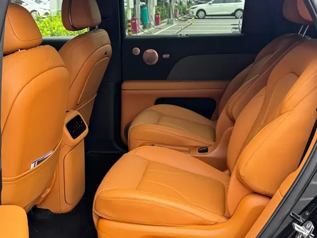 IM Motors LS8 — Фото автомобиля 9
