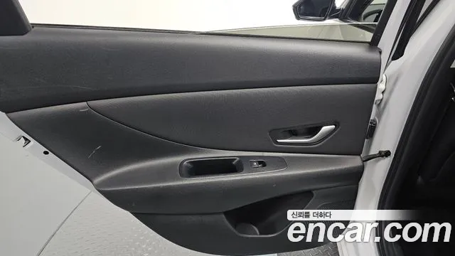 Hyundai Avante — Фото автомобиля 14