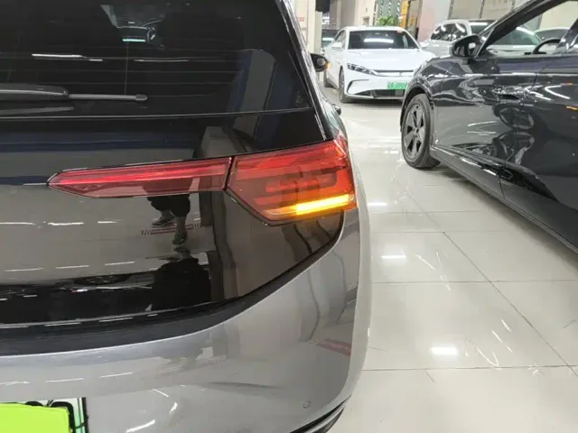 Volkswagen Volkswagen ID.3 2023 Upgraded Pure Intelligence Edition — Фото автомобиля 7