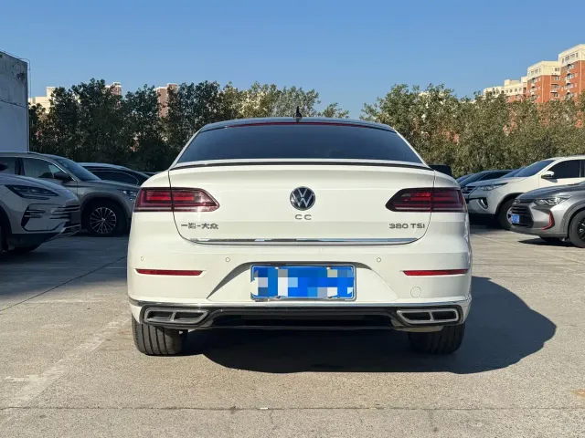 Volkswagen CC — Фото автомобиля 9