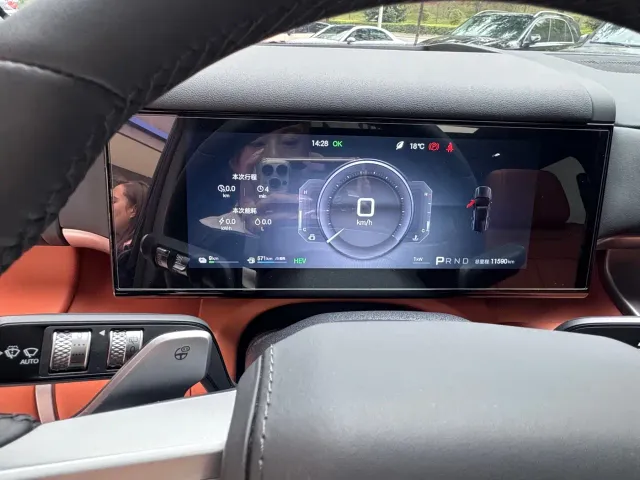 BYD FangChengBao Titanium 7 — Фото автомобиля 10