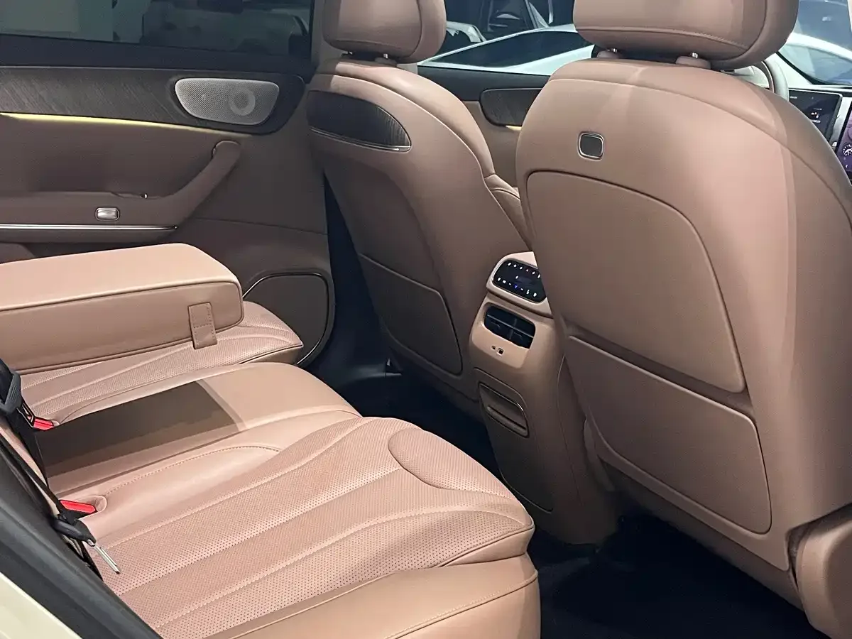 Leapmotor Leapmotor C11 — Фото автомобиля 11