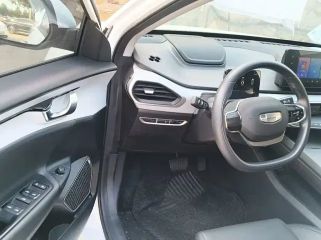 Geely Geometry A — Фото автомобиля 15