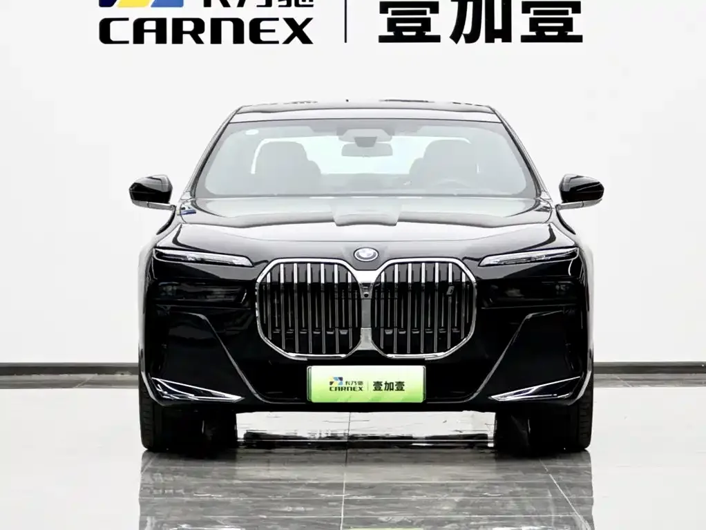 BMW BMW i7 2023 eDrive50L Premium M Sport Package — Фото автомобиля 2