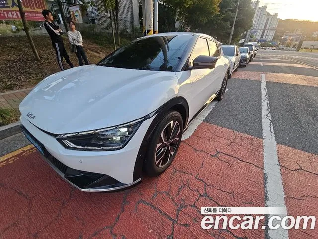 Kia EV6 — Фото автомобиля 4