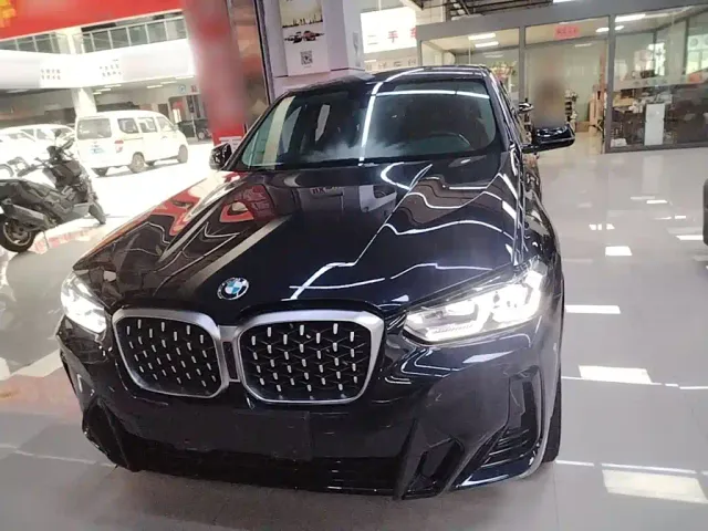BMW X4 — Фото автомобиля 2