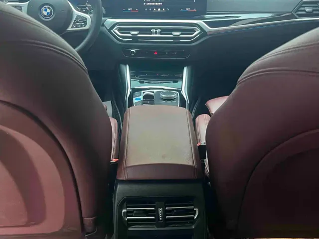 BMW BMW i3 2024 eDrive 35 L — Фото автомобиля 13