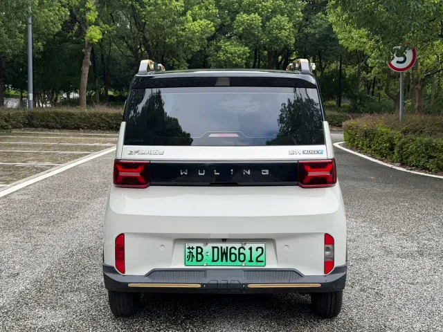 Wuling Hongguang Mini EV — Фото автомобиля 10