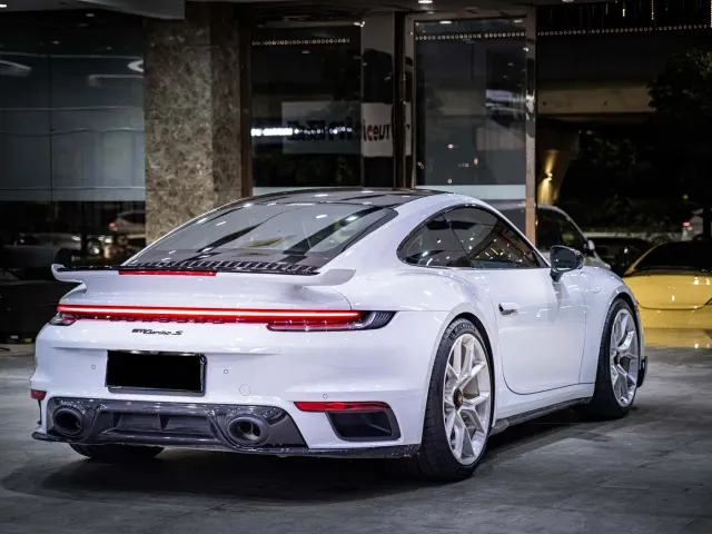 Porsche 911 — Фото автомобиля 9