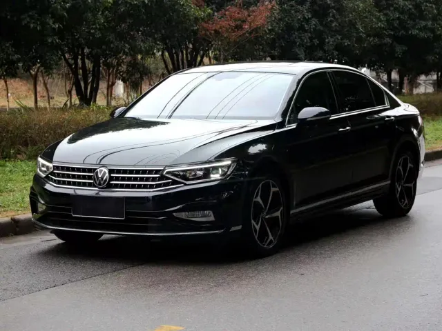 Фотография автомобиля — Volkswagen Magotan