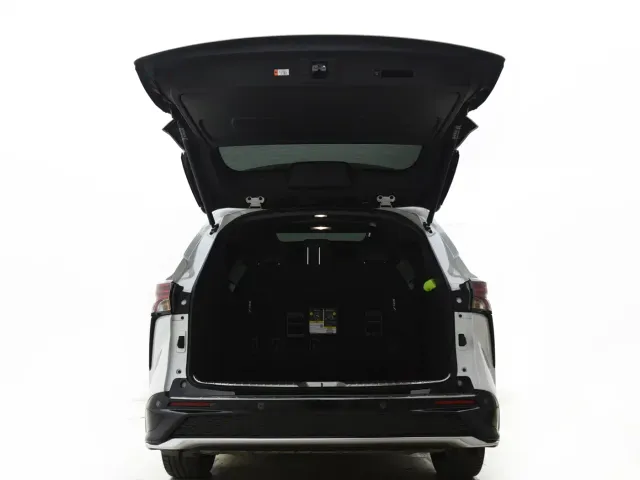 Toyota Granvia — Фото автомобиля 10