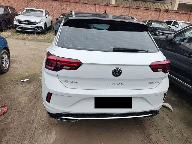Volkswagen T-Roc — Фото автомобиля 7