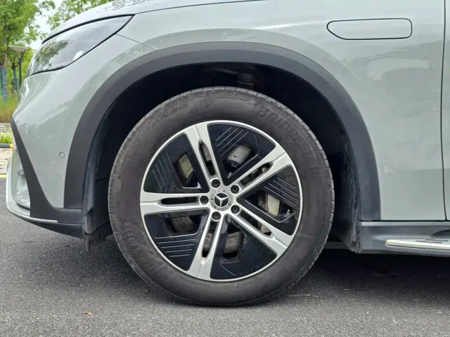 Mercedes-Benz EQE SUV — Фото автомобиля 21