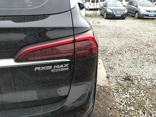 Roewe RX5 Max — Фото автомобиля 7