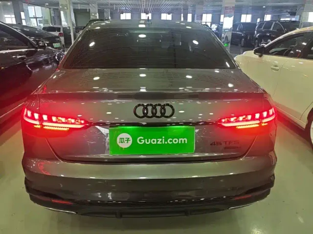 Audi A4L — Фото автомобиля 5