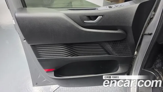 Hyundai Staria — Фото автомобиля 13