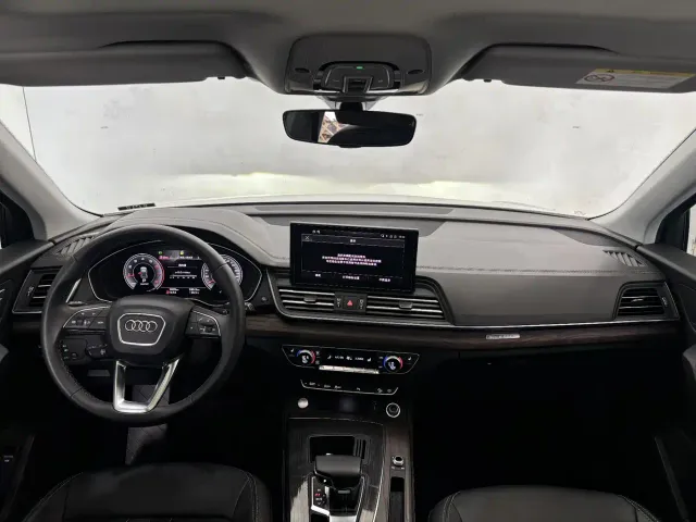 Audi Q5L — Фото автомобиля 13
