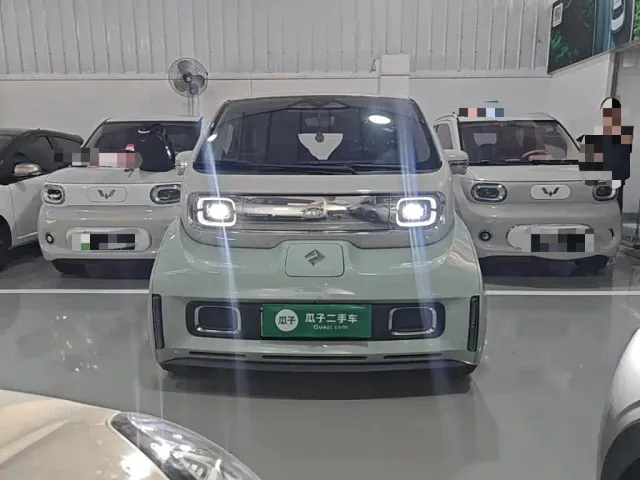 Baojun KiWi EV — Фото автомобиля 2