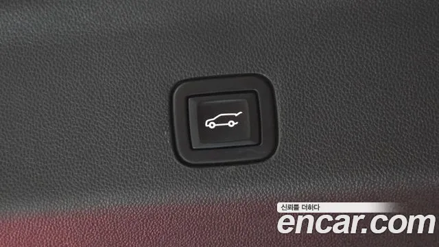 Cadillac Escalade — Фото автомобиля 26