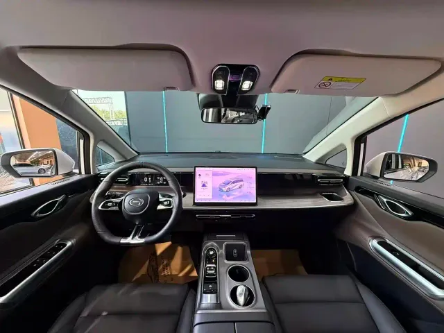 GAC Trumpchi E8 — Фото автомобиля 9