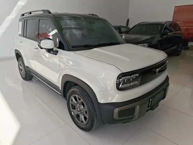 Baojun Yep Plus — Фото автомобиля 3