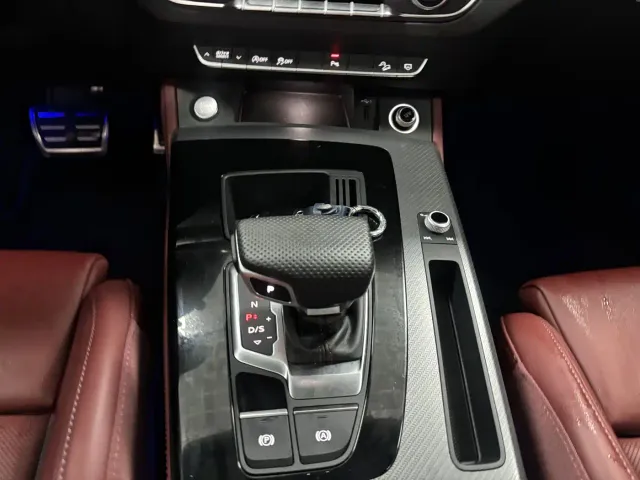Audi Q5L — Фото автомобиля 17