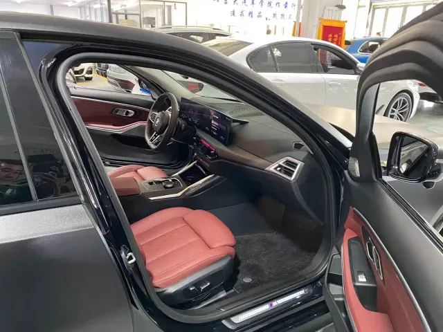 BMW 3 Series — Фото автомобиля 8