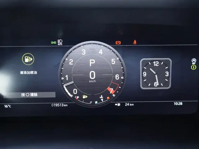Land Rover Defender — Фото автомобиля 15