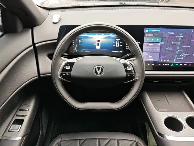 Changan CS75 Plus — Фото автомобиля 10