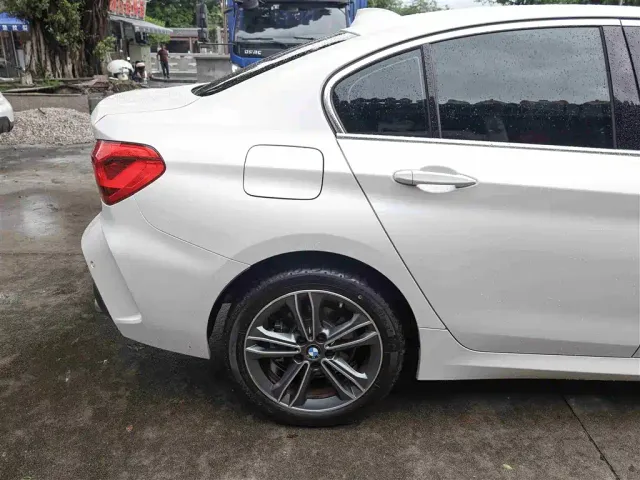 BMW 1 Series — Фото автомобиля 26