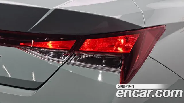 Hyundai Avante — Фото автомобиля 8