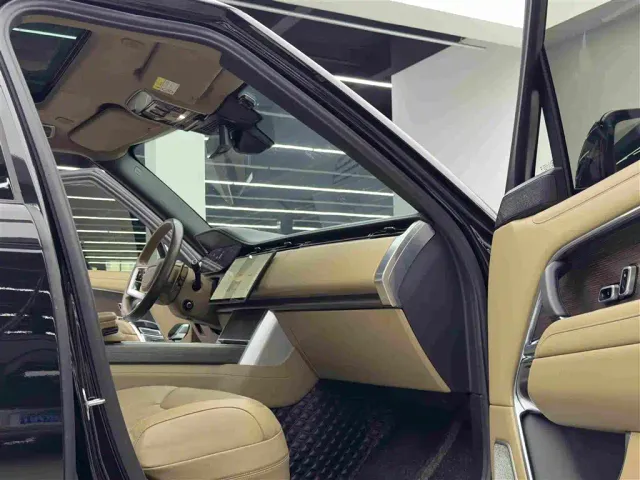 Land Rover Range Rover — Фото автомобиля 10