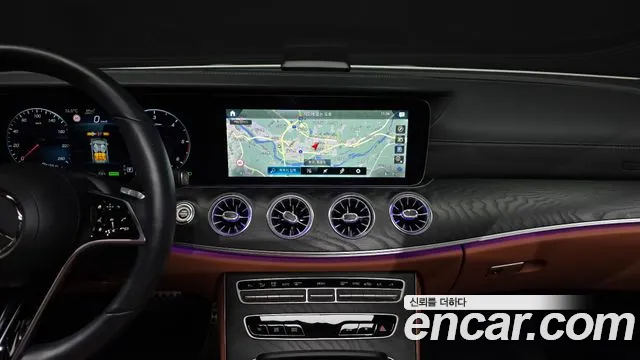 Mercedes-Benz CLS-Class — Фото автомобиля 13