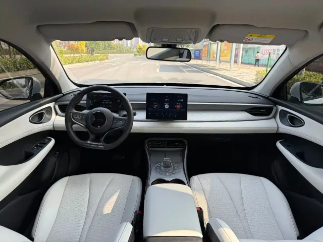 BYD Seal 05 DM-i — Фото автомобиля 5