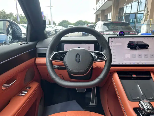 Aito M7 — Фото автомобиля 11