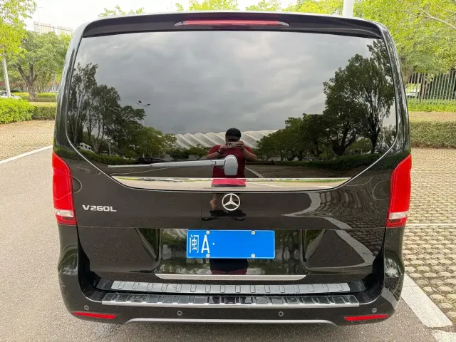 Mercedes-Benz V-Class — Фото автомобиля 5