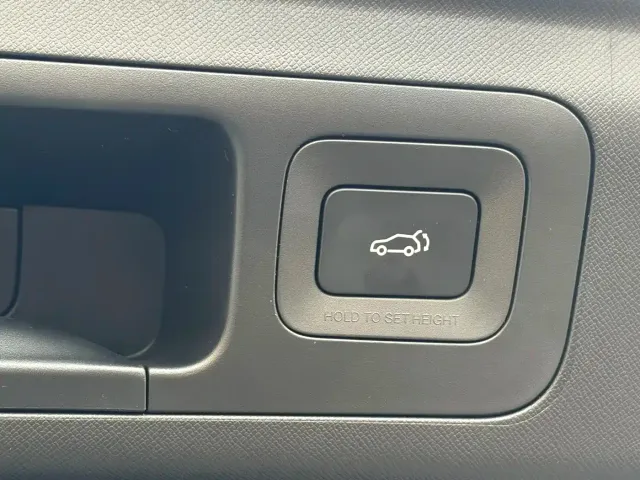 GAC Trumpchi Trumpchi E8 NEV 2024 150km Soaring Dragon Starlight+ — Фото автомобиля 21