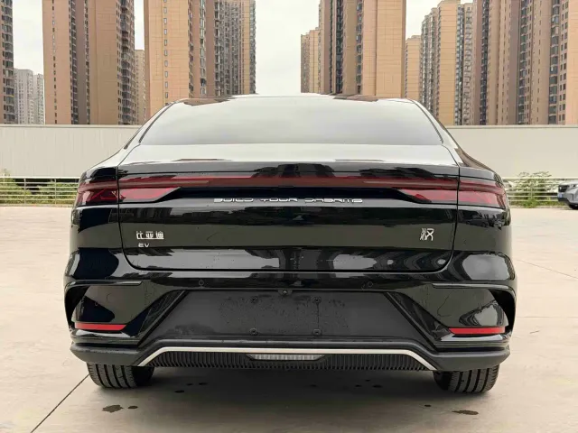BYD Han — Фото автомобиля 5