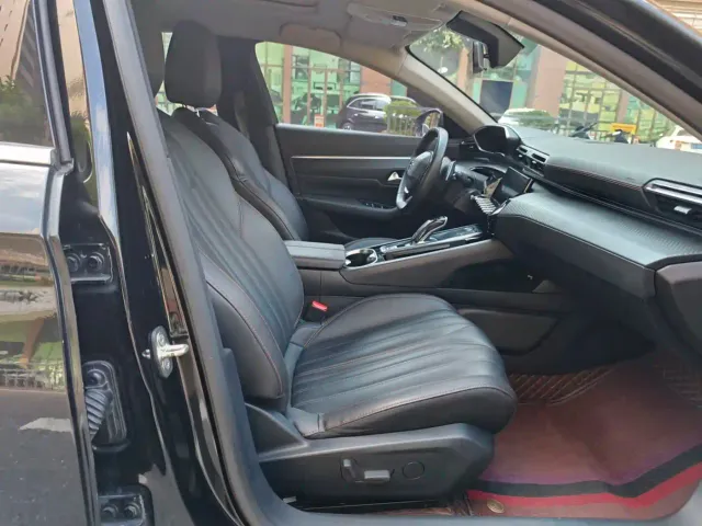Peugeot 508 — Фото автомобиля 11