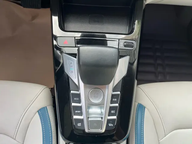 BYD Yuan Pro — Фото автомобиля 29