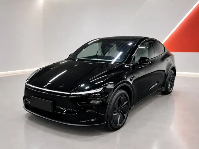 Фотография автомобиля — Tesla Model Y
