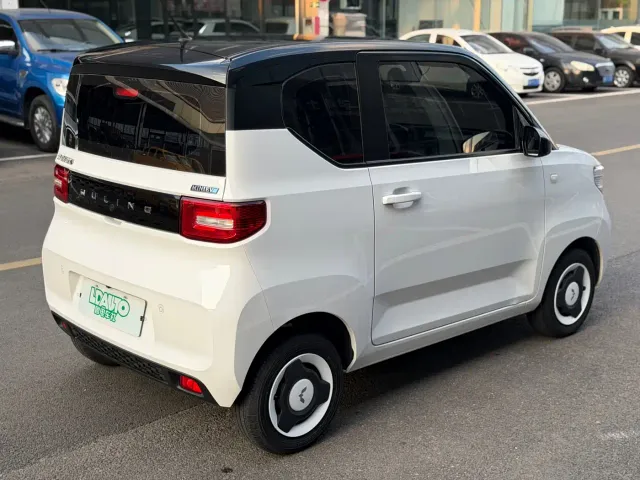 Wuling Hongguang Mini EV — Фото автомобиля 9